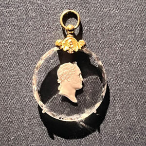 expo pendentif napoléon quartz joyaux dynastiques